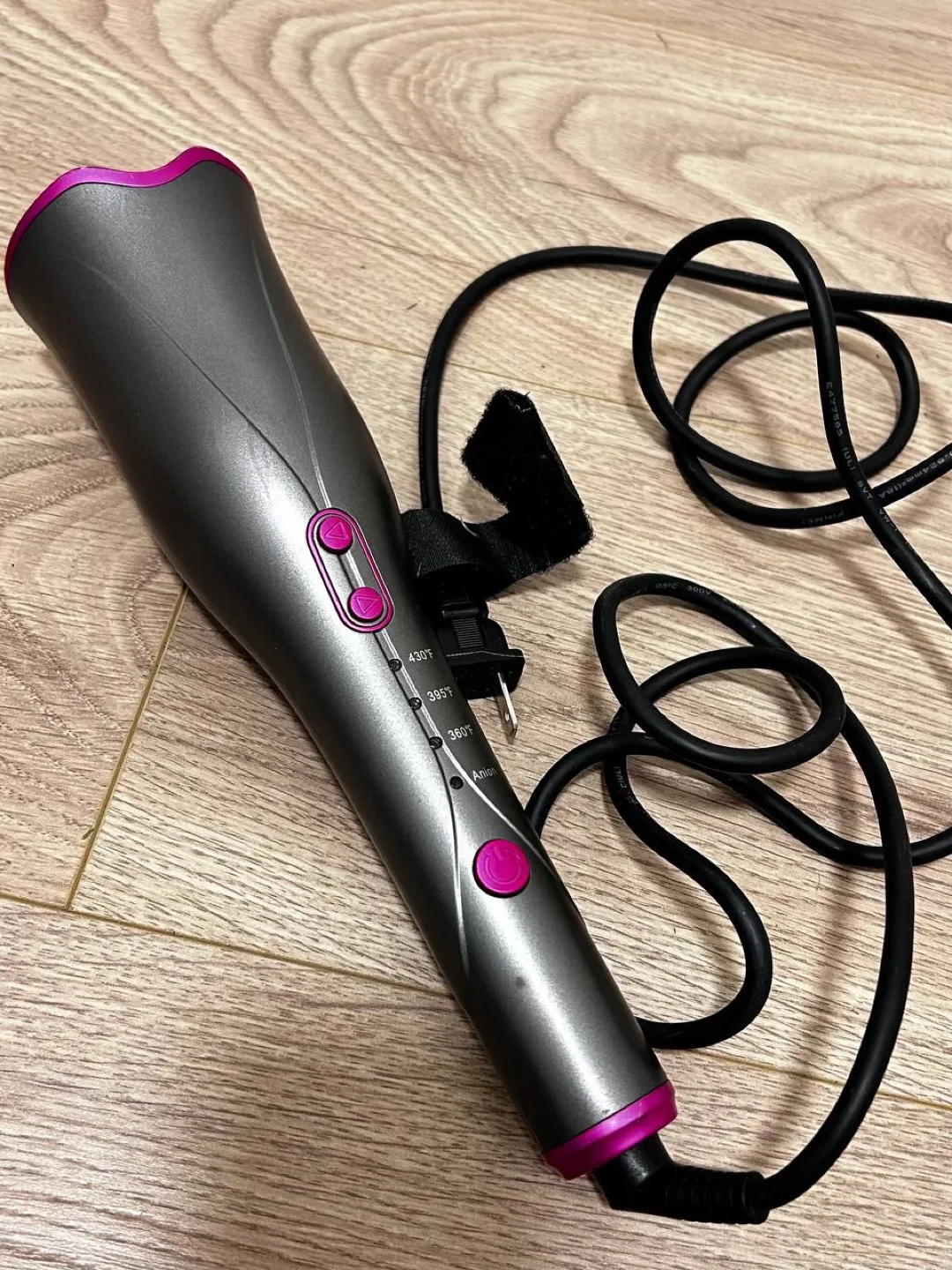 Automatic Curling Iron with Negative Ion Care Automatic Curling thumbnail