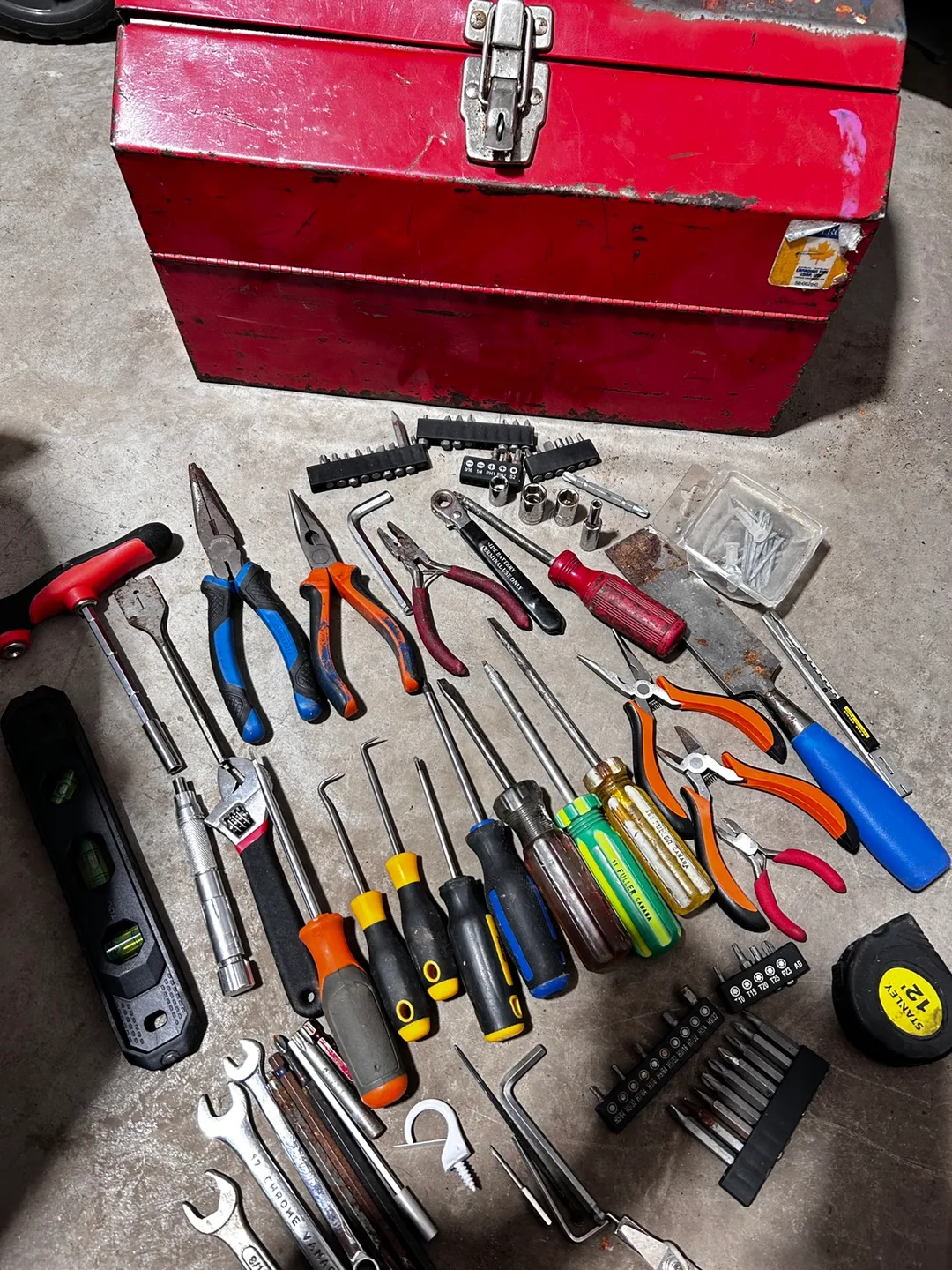 Metal Toolbox with Tools 35 pcs hand tools with tool box thumbnail