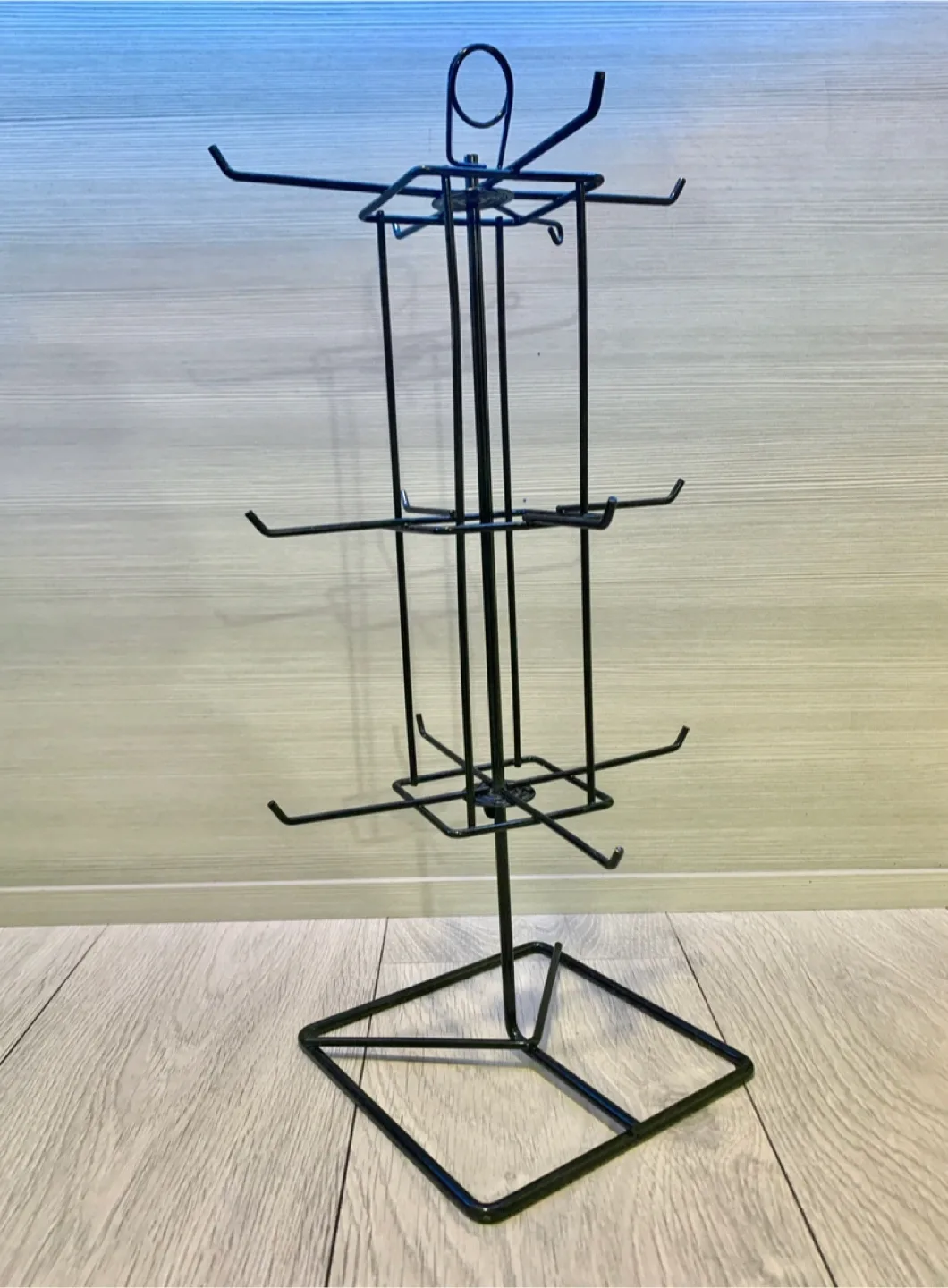 ‼️MOVING SALE‼️🆕 balloon/ jewelry rotational display rack! 👏 thumbnail
