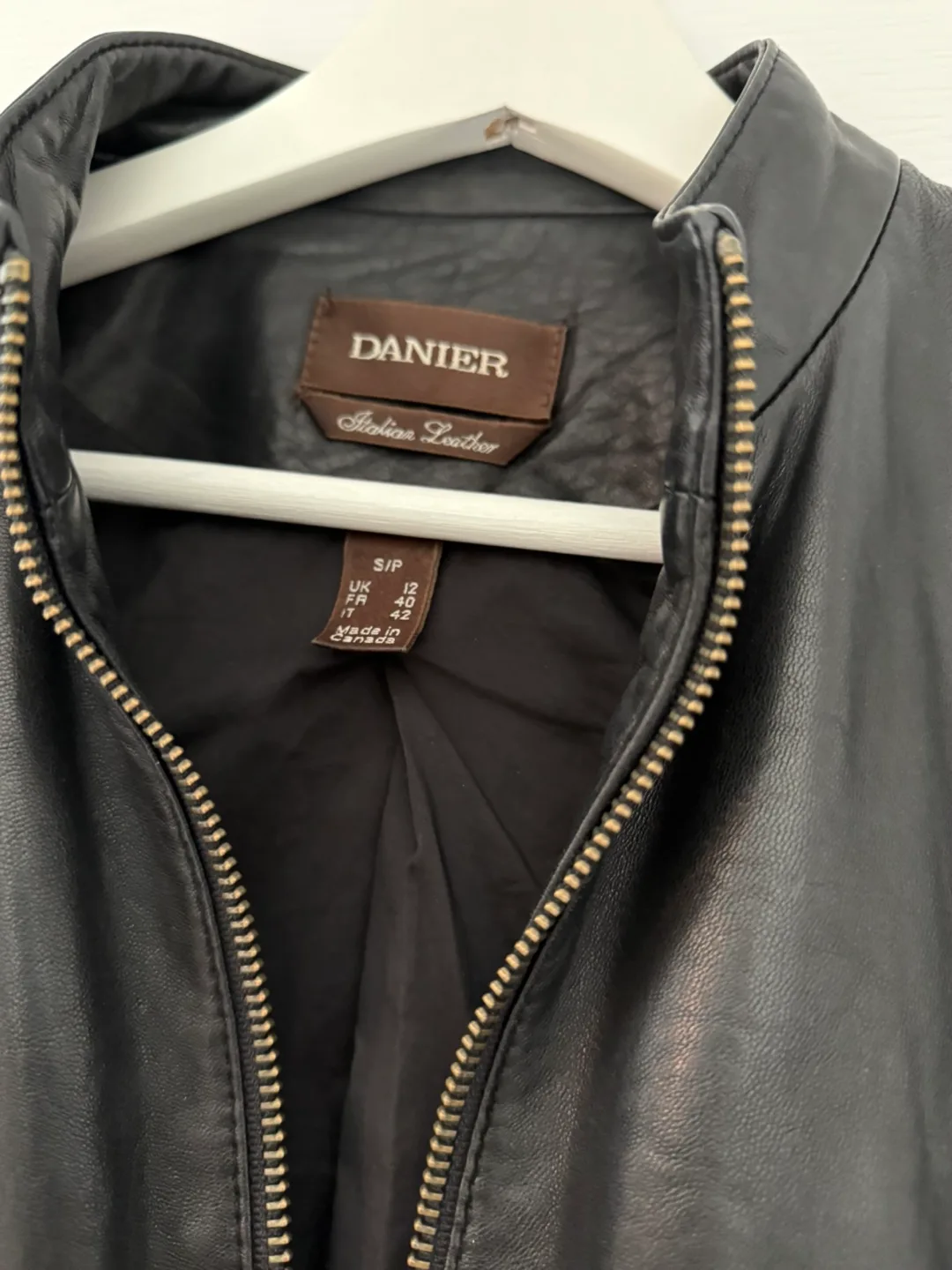 Danier Italian Leather Jacket - Size S image indicator(2)