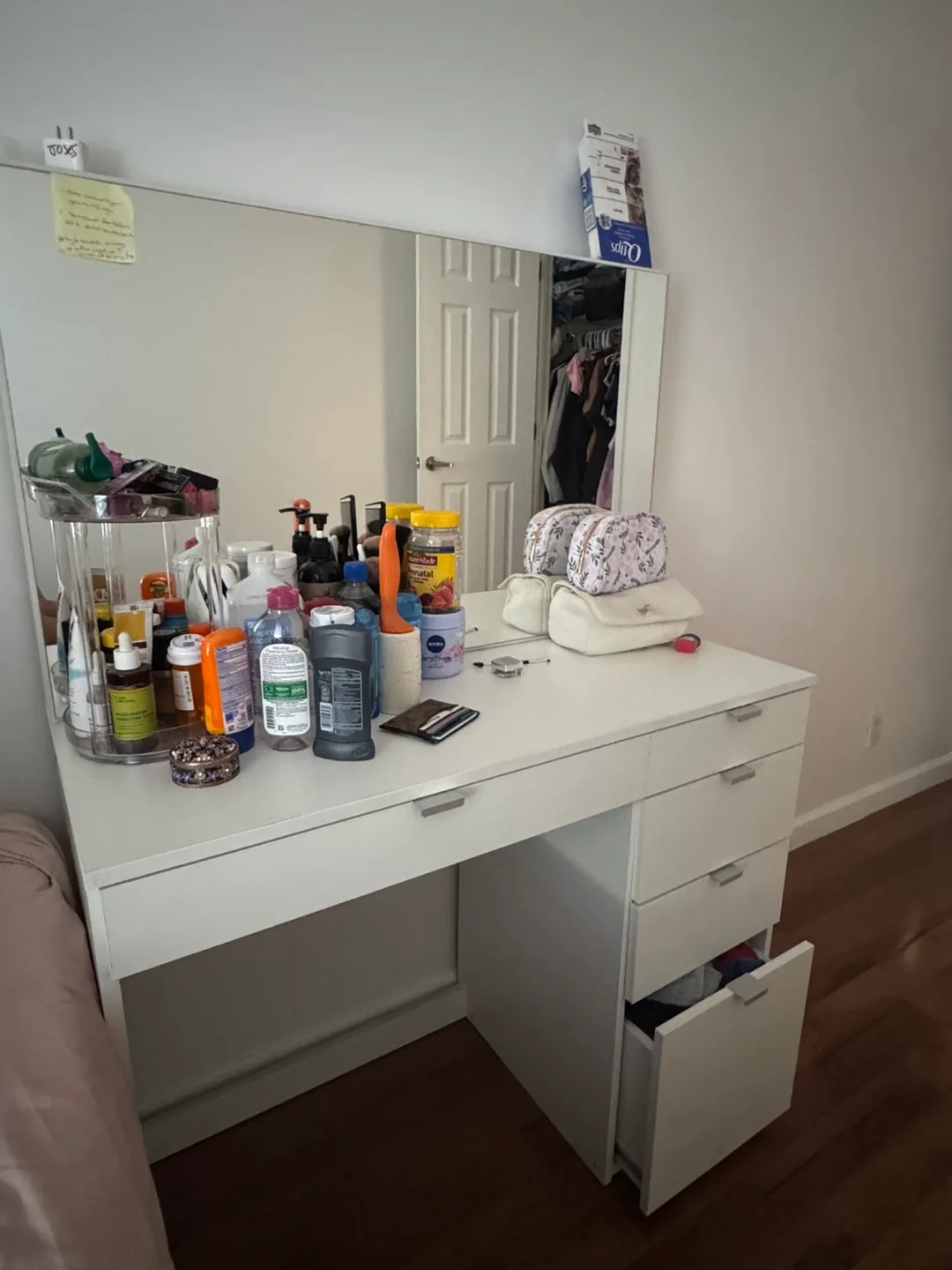 White Vanity Desk with Mirror and 5 Drawers. thumbnail