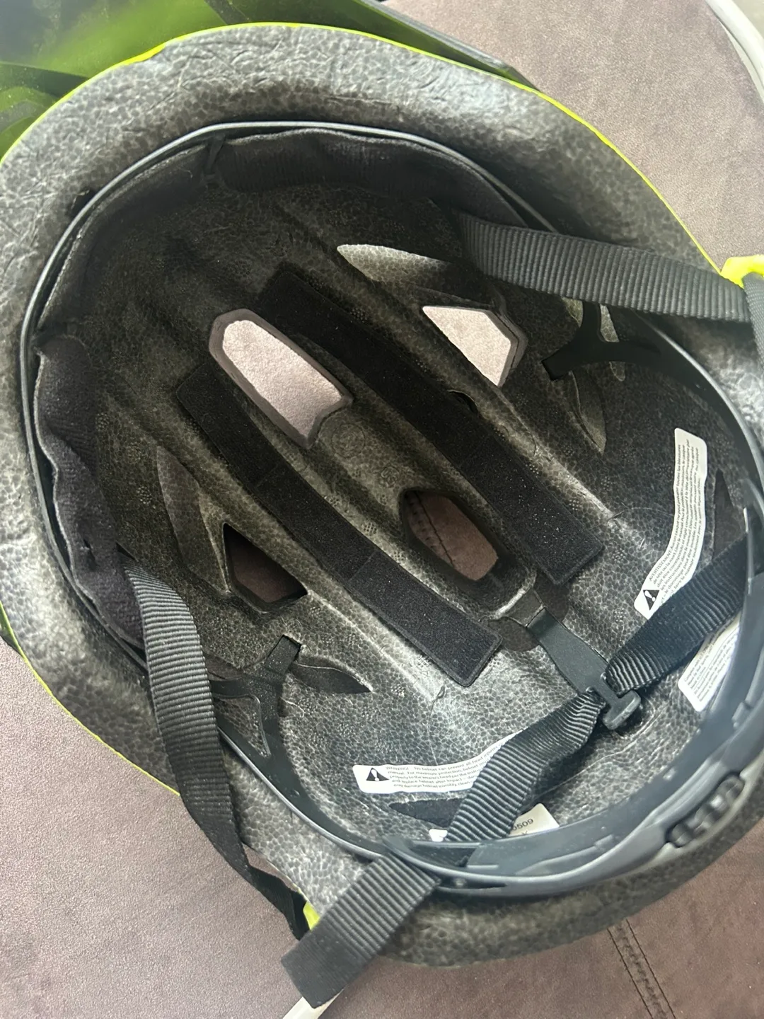 Bike Helmet & Pump - CCM, Bell image indicator(2)