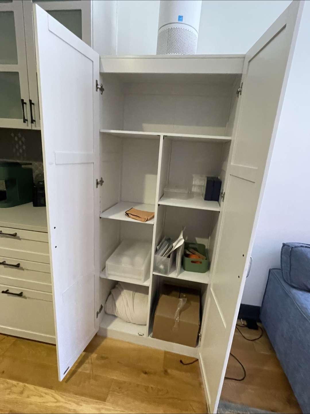 White Wardrobe - photo 3