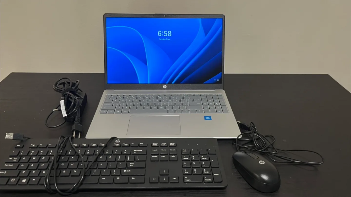HP Laptop with Keyboard and Mouse thumbnail