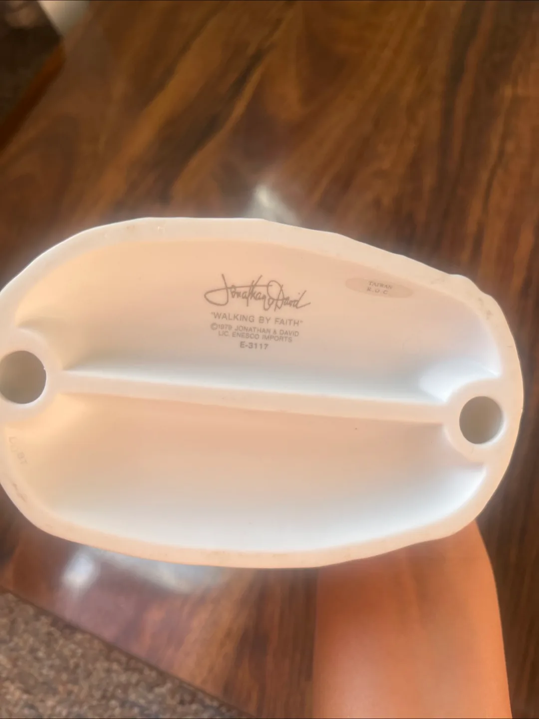 "Walking by Faith" Figurine image indicator(4)