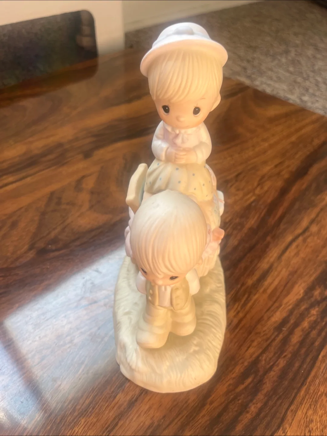 "Walking by Faith" Figurine image indicator(3)