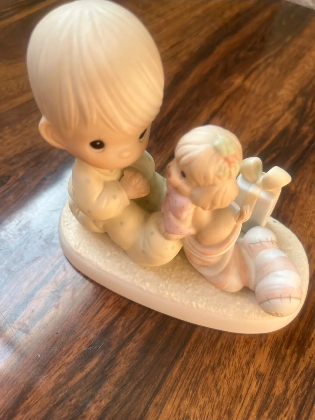 Precious Moments Figurine - The Greatest Gift is a Friend thumbnail