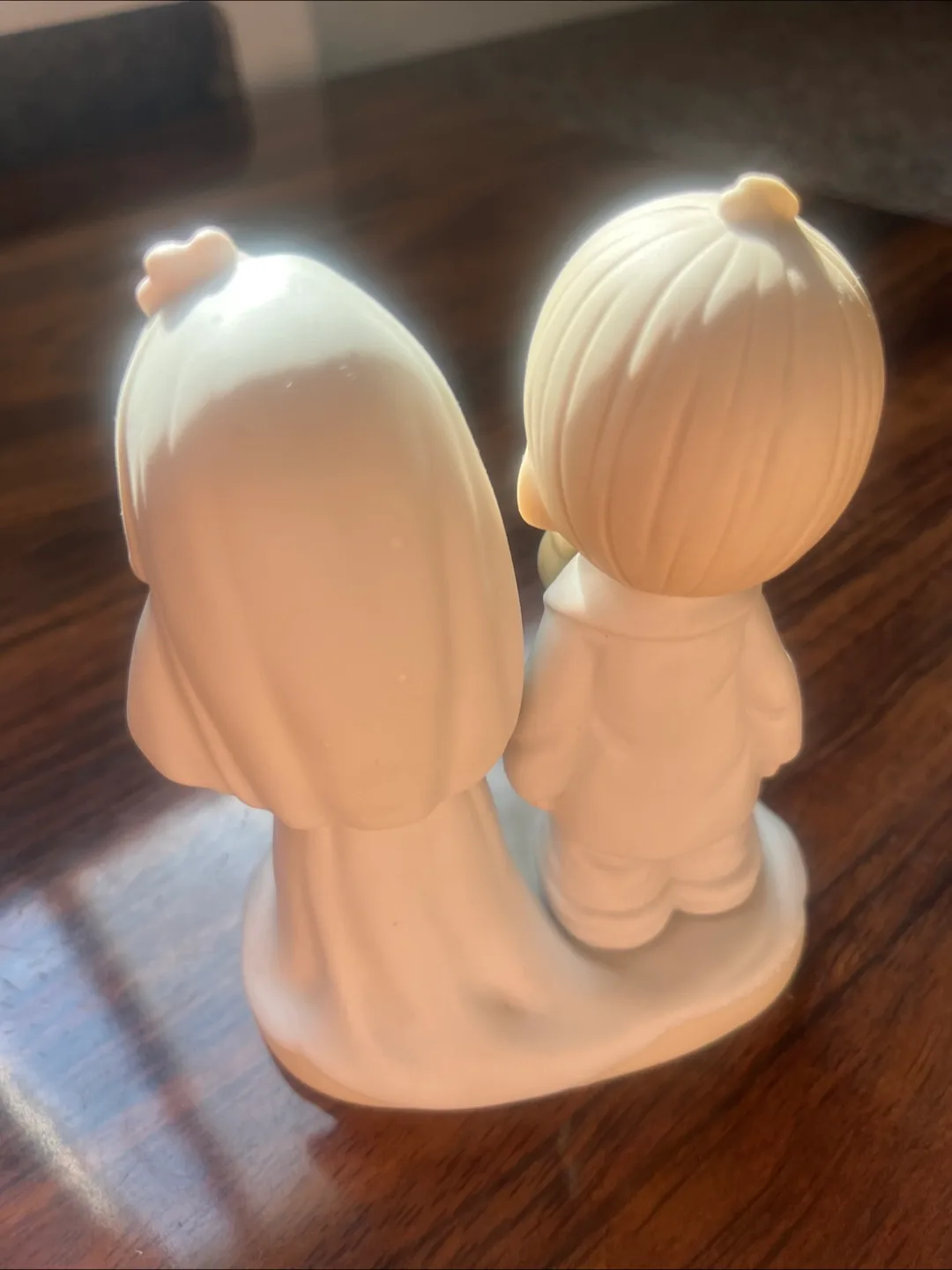 Precious Moments Wedding Figurine image indicator(2)