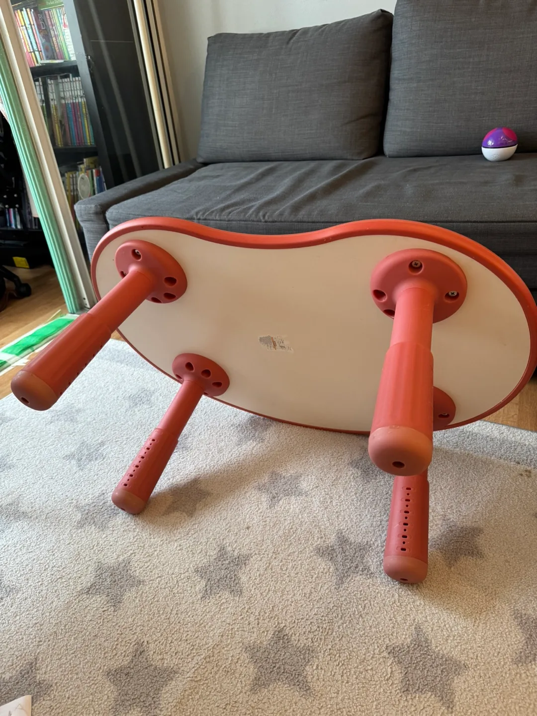 Adjustable Height Kids Table. image indicator(2)