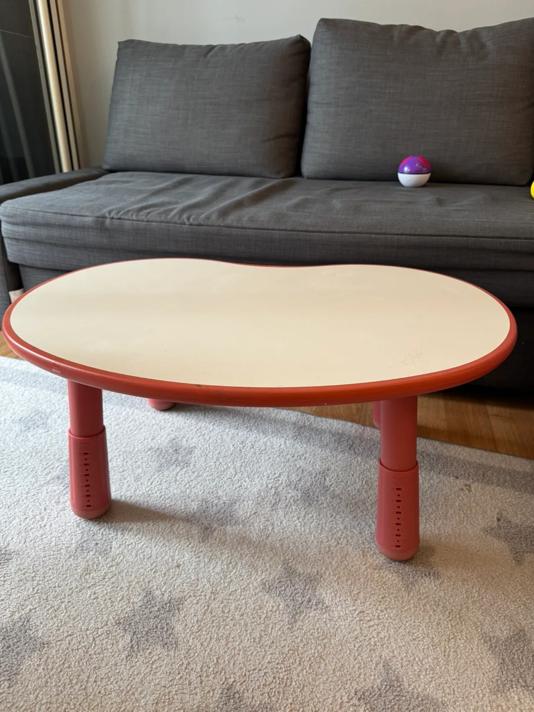 Adjustable Height Kids Table. thumbnail
