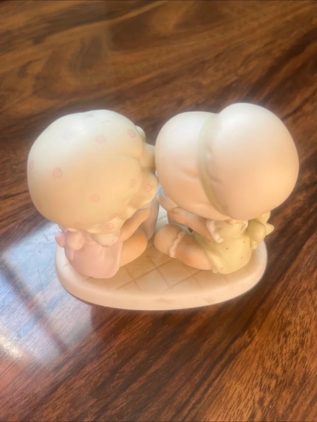 Precious Moments Friendship Hits the Spot Figurine image indicator(3)