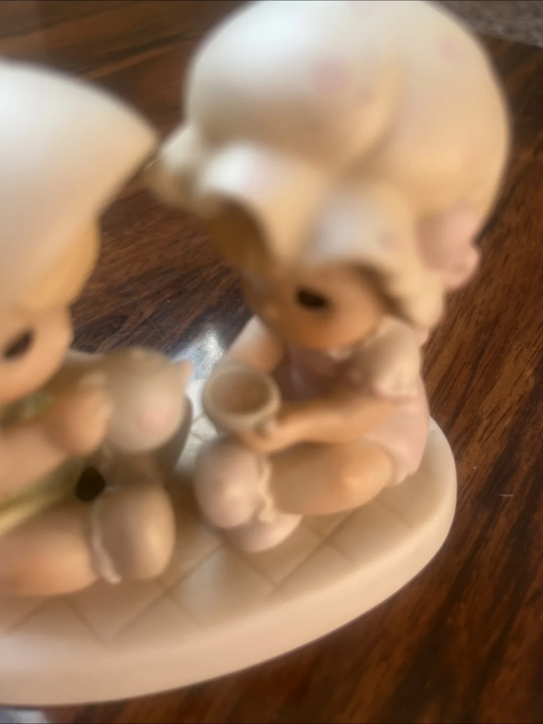 Precious Moments Friendship Hits the Spot Figurine image indicator(4)