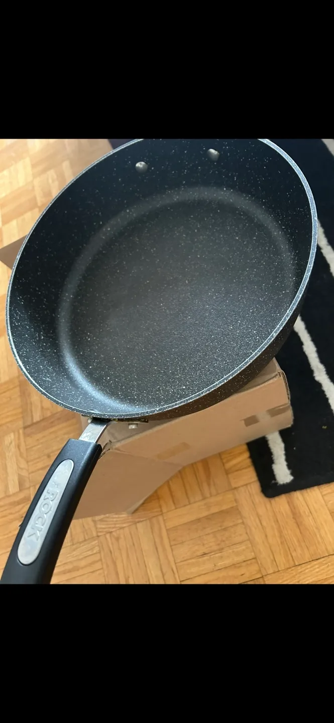 The Rock Frying Pan with Lid thumbnail