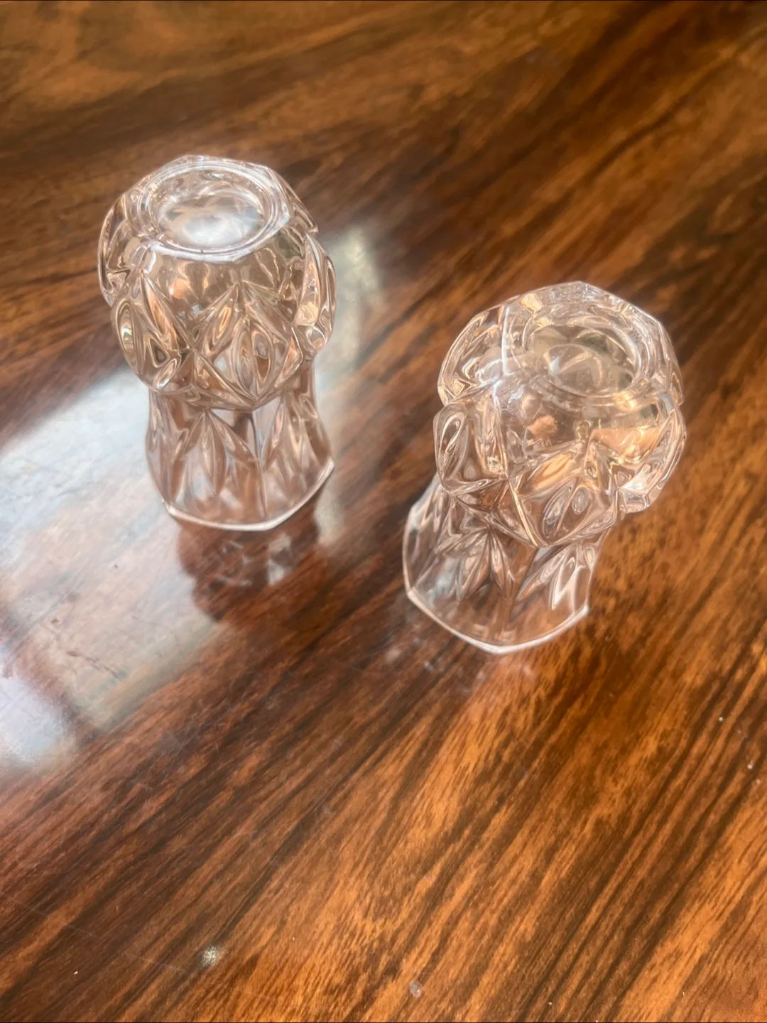 Two Clear Crystal Shot Glasses image indicator(2)