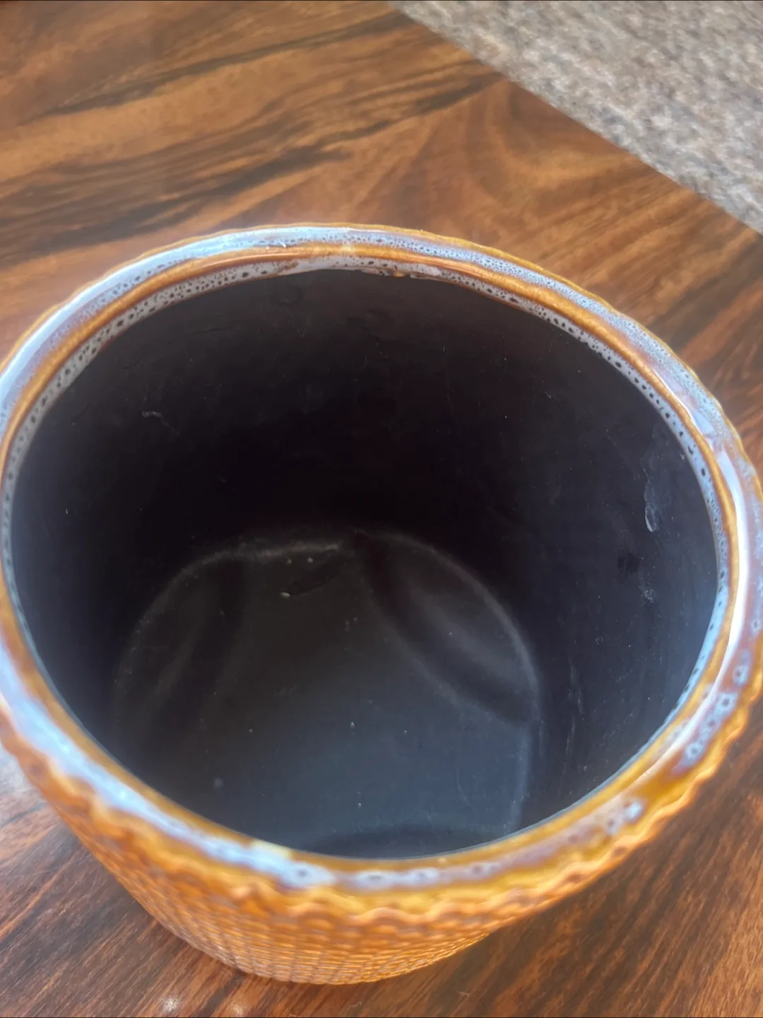 Decorative Ceramic Pot image indicator(3)