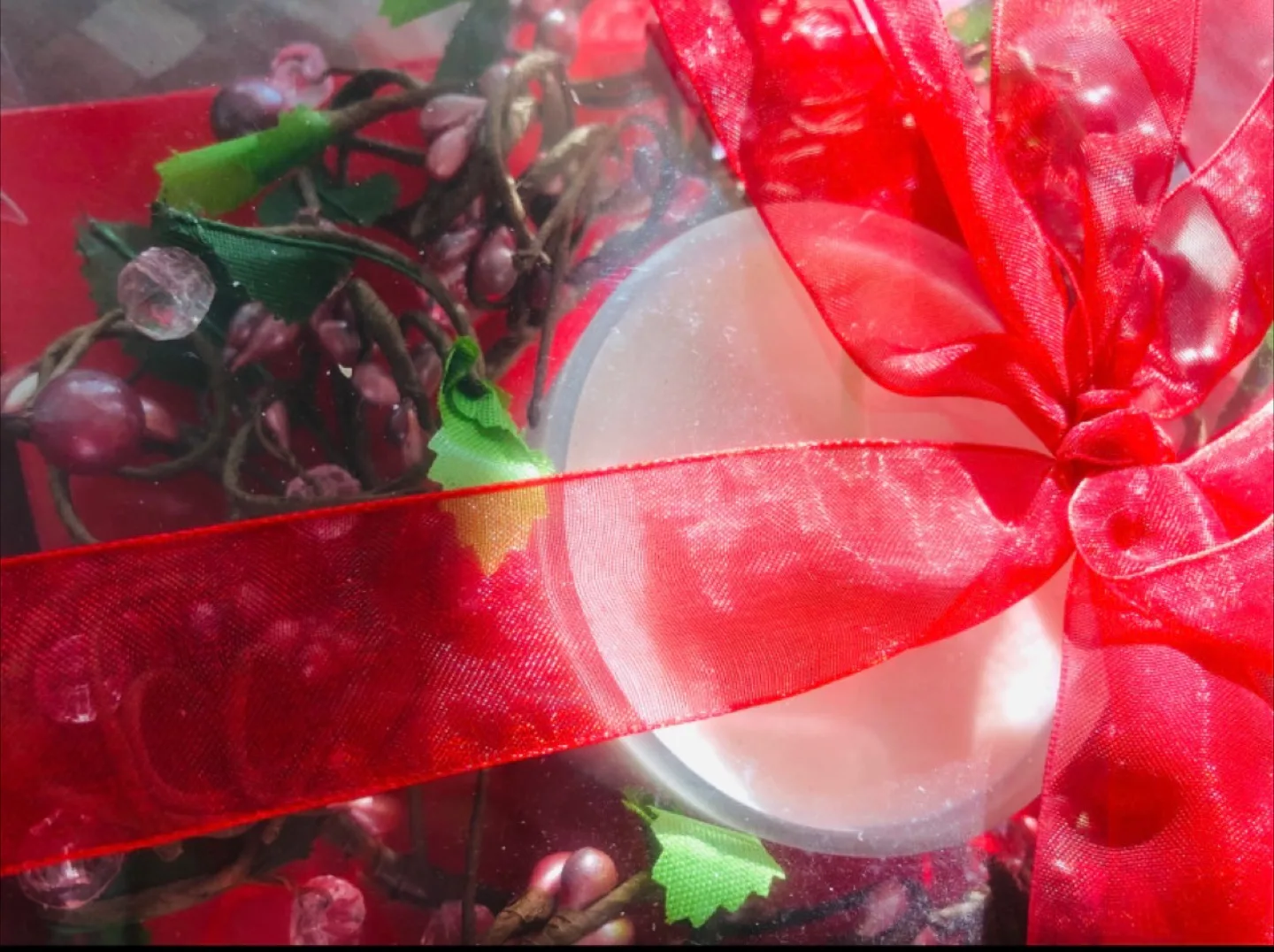 🇨🇦 Red Holiday Candle Decor - New in Box image indicator(5)