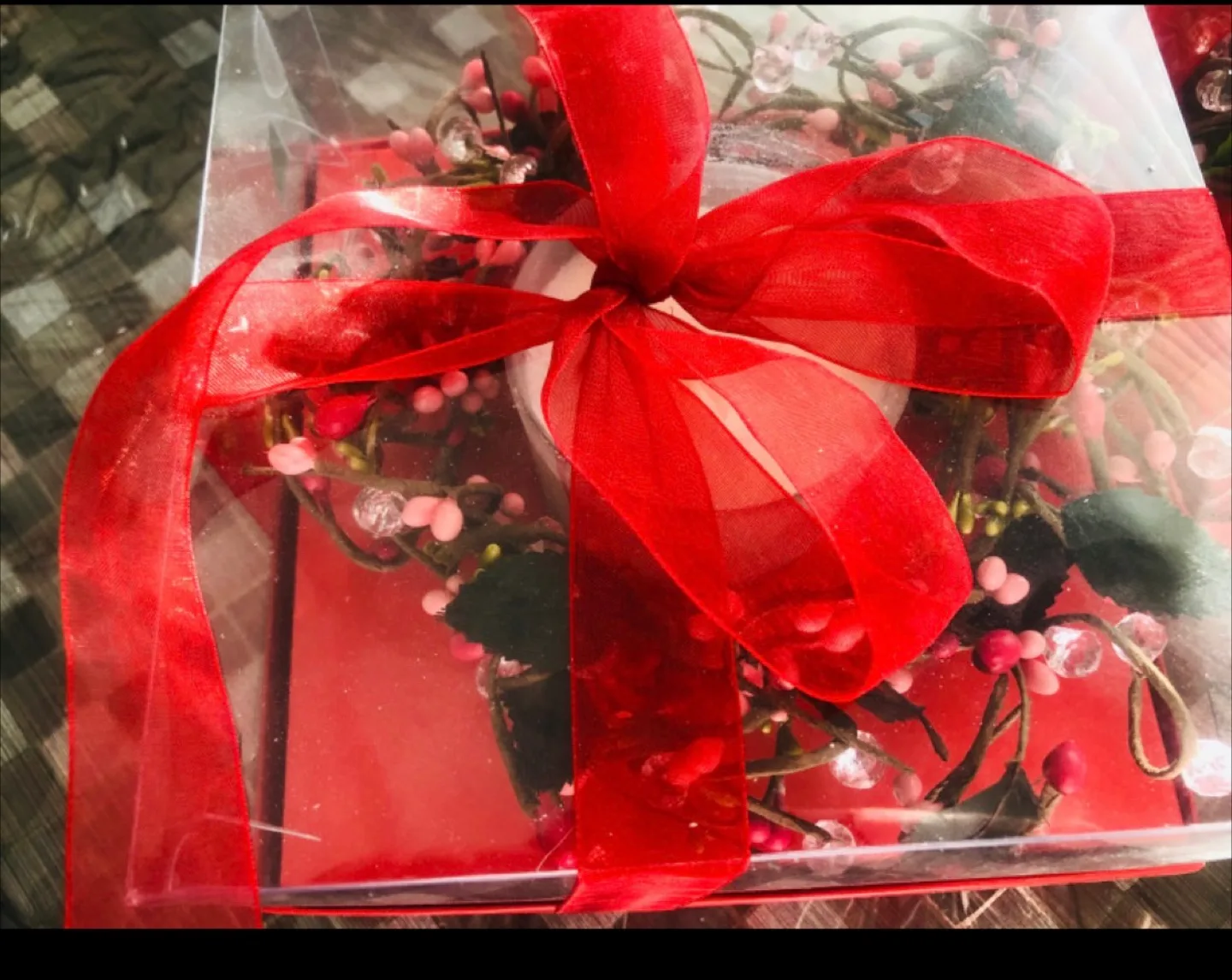 🇨🇦 Red Holiday Candle Decor - New in Box image indicator(3)