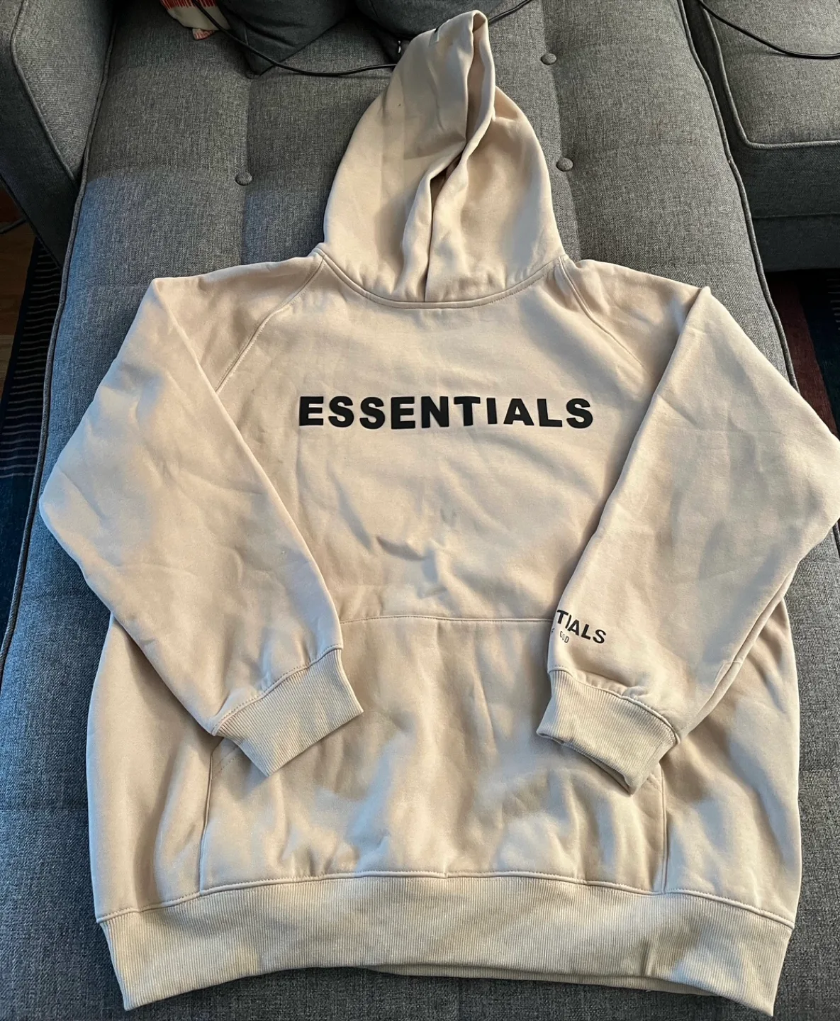 Essentials Fear of God Hoodie - Size L thumbnail