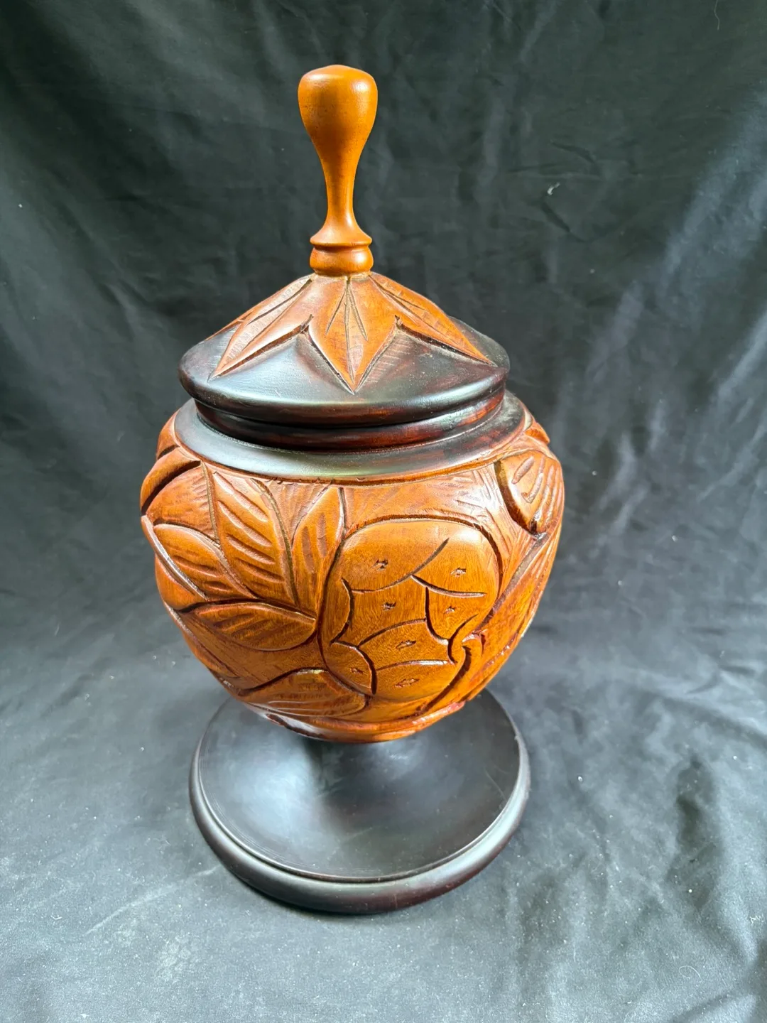 🇨🇦Hand Carved Wooden Lidded Jar thumbnail