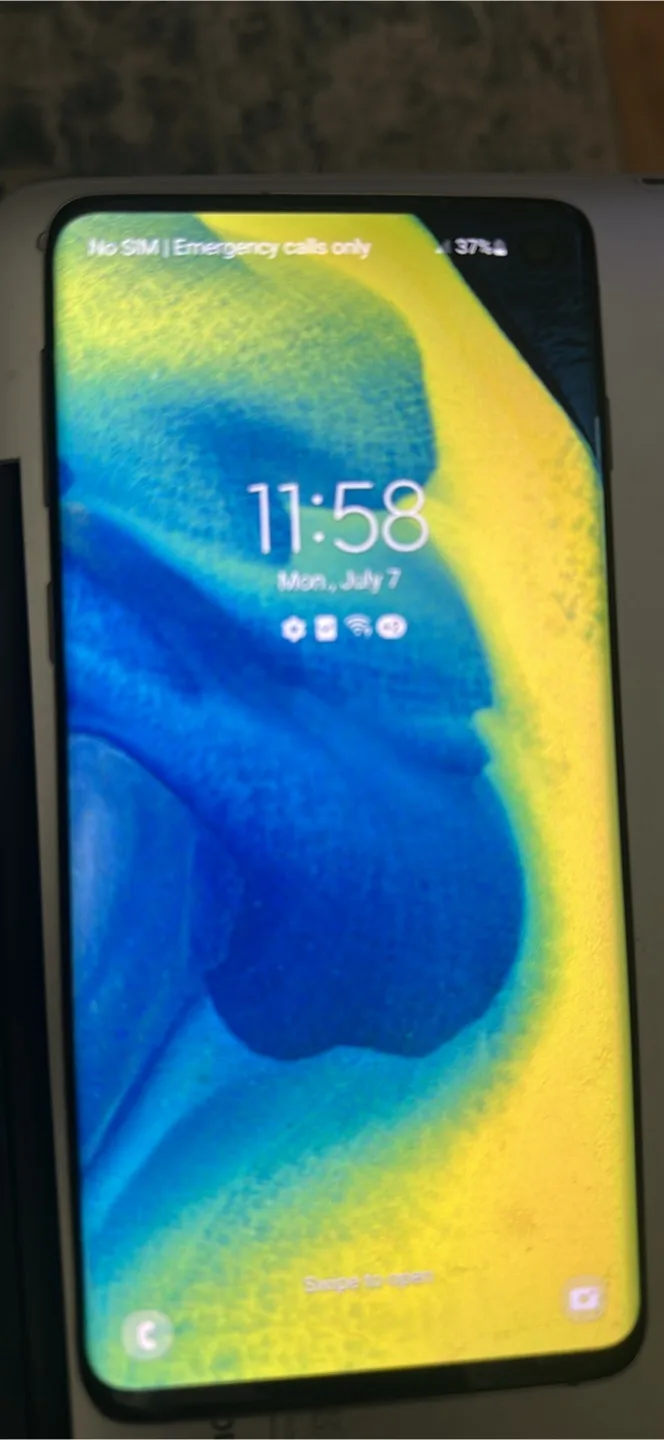 Samsung Galaxy S10 thumbnail