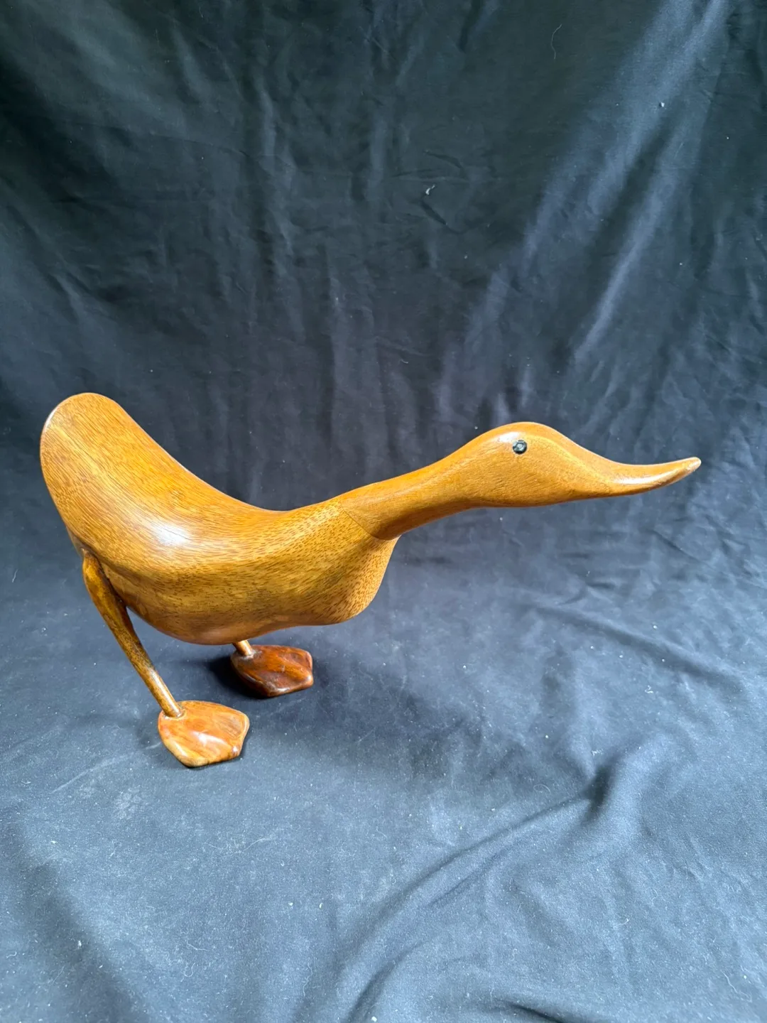 🇨🇦Wooden Duck Figurine thumbnail