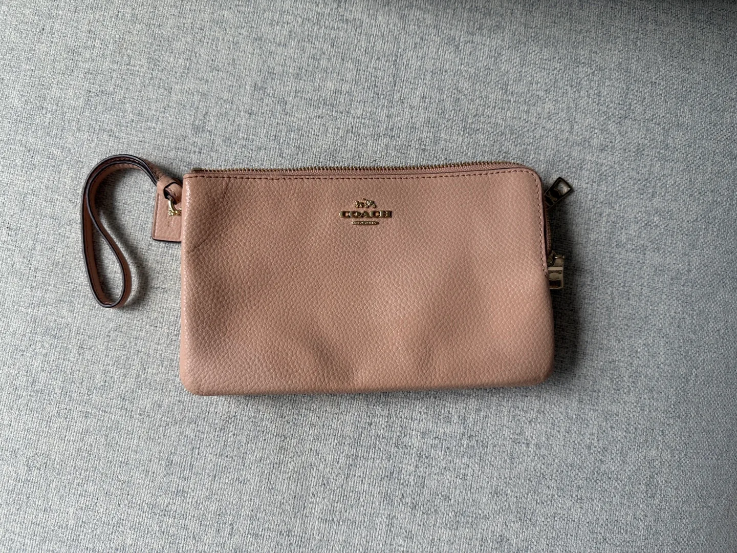 Coach Wristlet Pale Blush thumbnail