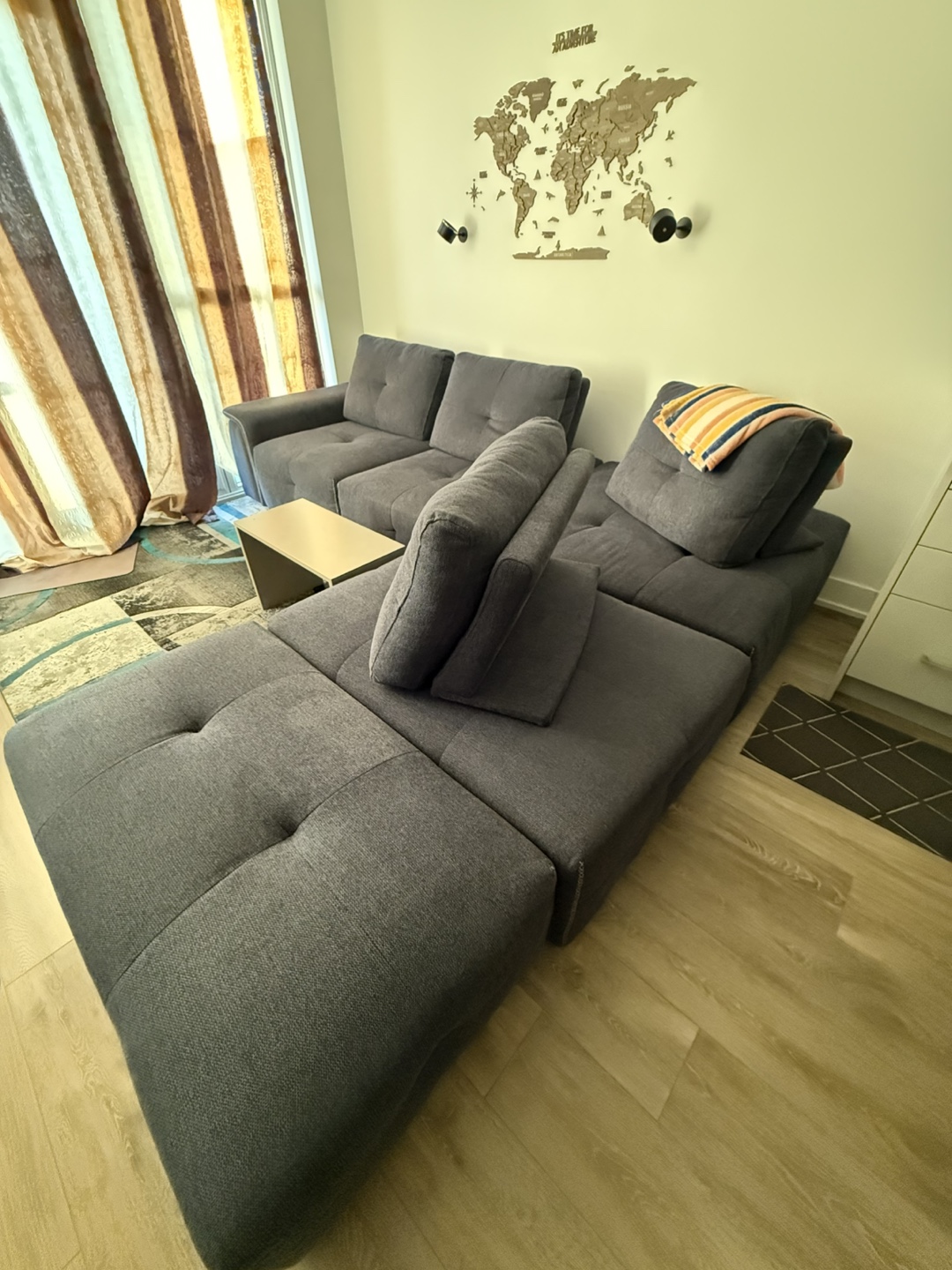 Strutube Dark Grey Sectional Sofa - photo 2