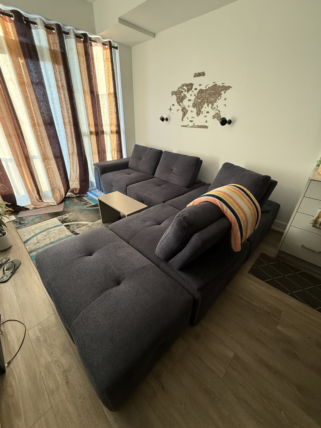 Strutube Dark Grey Sectional Sofa - photo 4