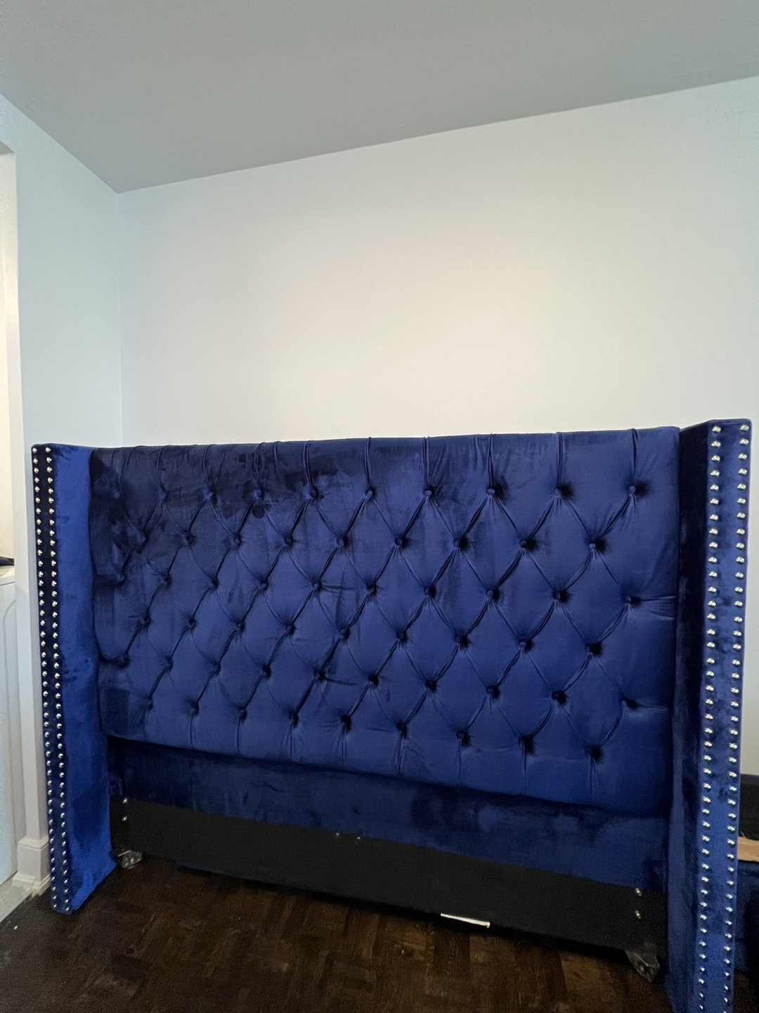 Luxury Queen Size Bed Frame – Velvet Blue - photo 3