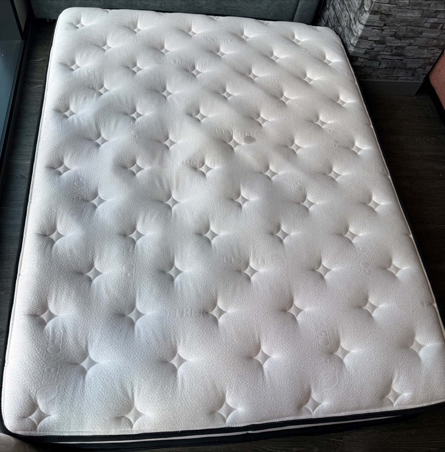 Queen Mattress - Black and White