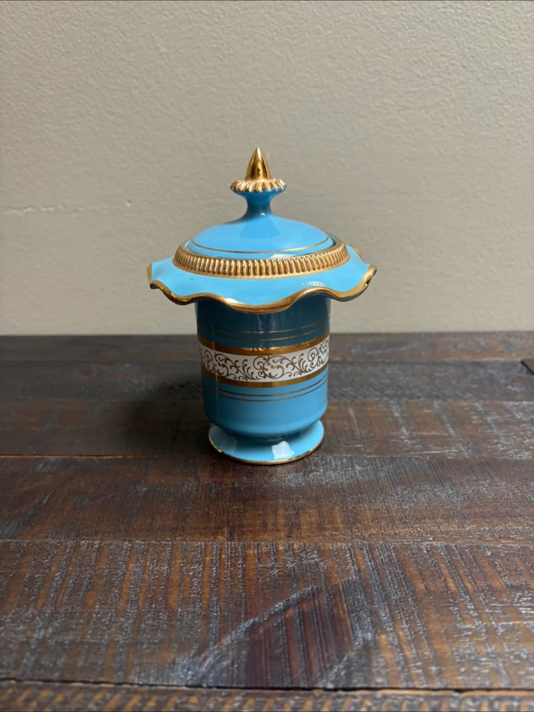 🇨🇦Vintage lidded jar Italy thumbnail
