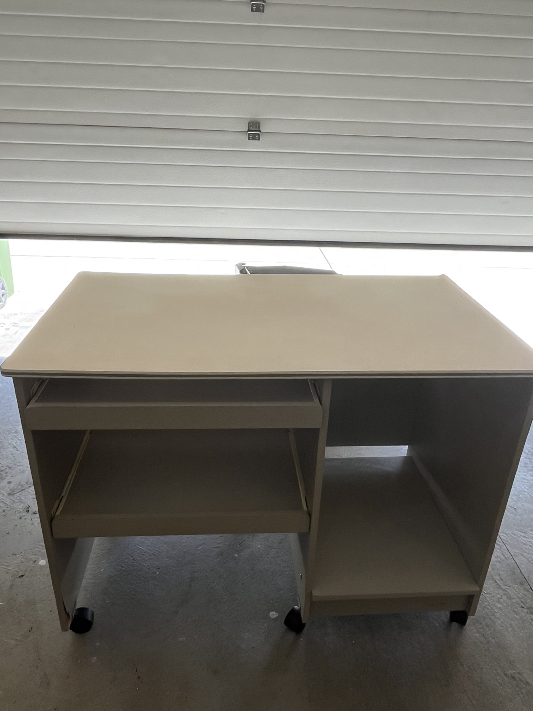 Rolling Computer Desk with Shelves with free chair - photo 2