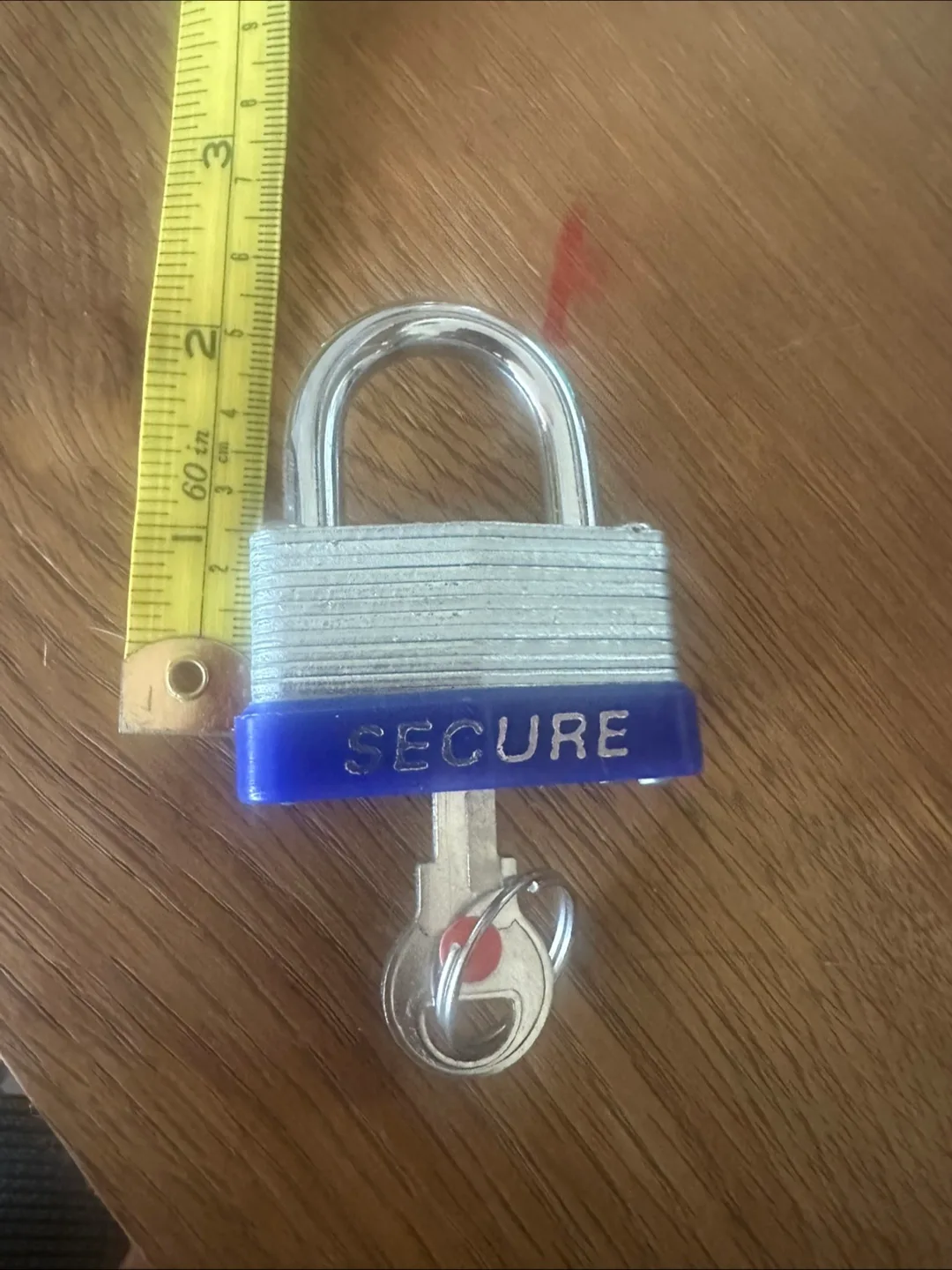 Secure Padlock with Key 🇨🇦 thumbnail