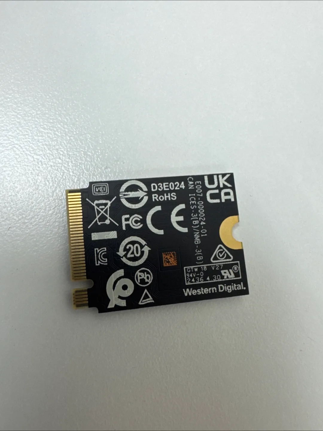 Western Digital PC SN740 NVMe 512GB SSD image indicator(2)