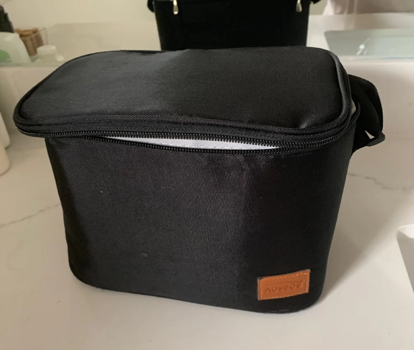 Aosbos Black Insulated Lunch Bag thumbnail