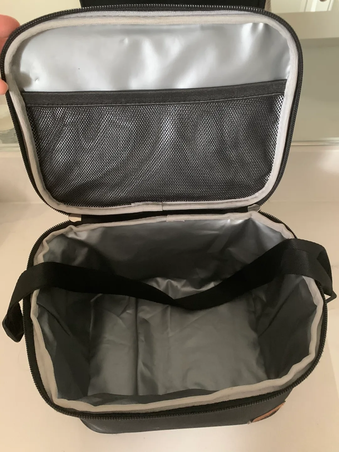 Aosbos Black Insulated Lunch Bag image indicator(2)