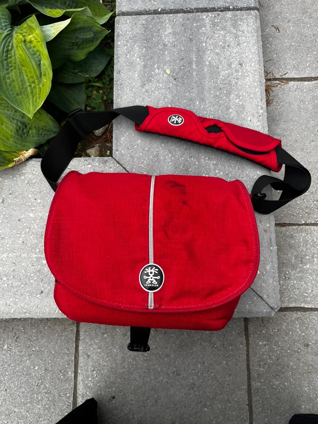 Crumpler Pretty Boy 5500 Camera Bag - Red thumbnail