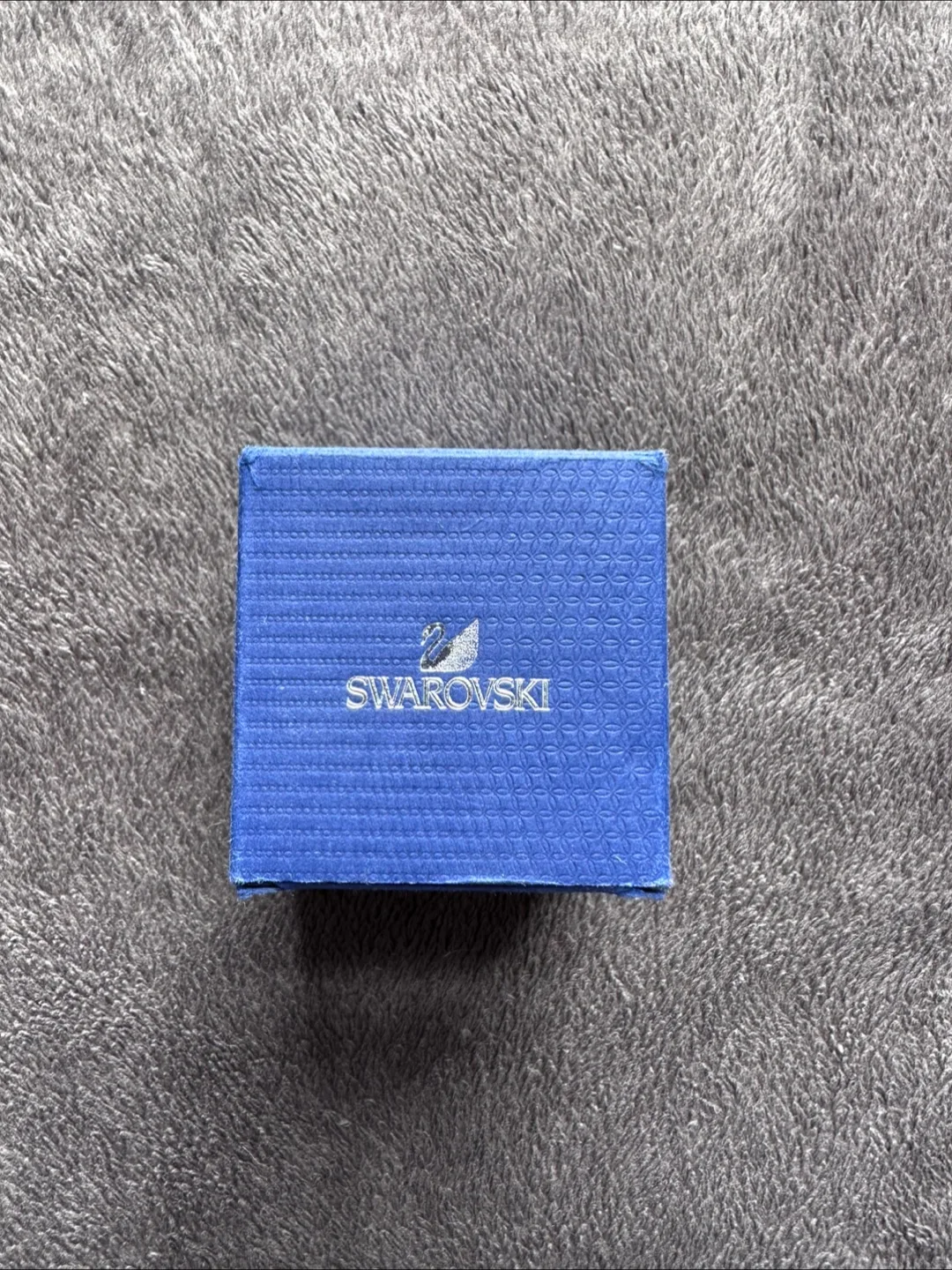 New Swarovski ring image indicator(6)