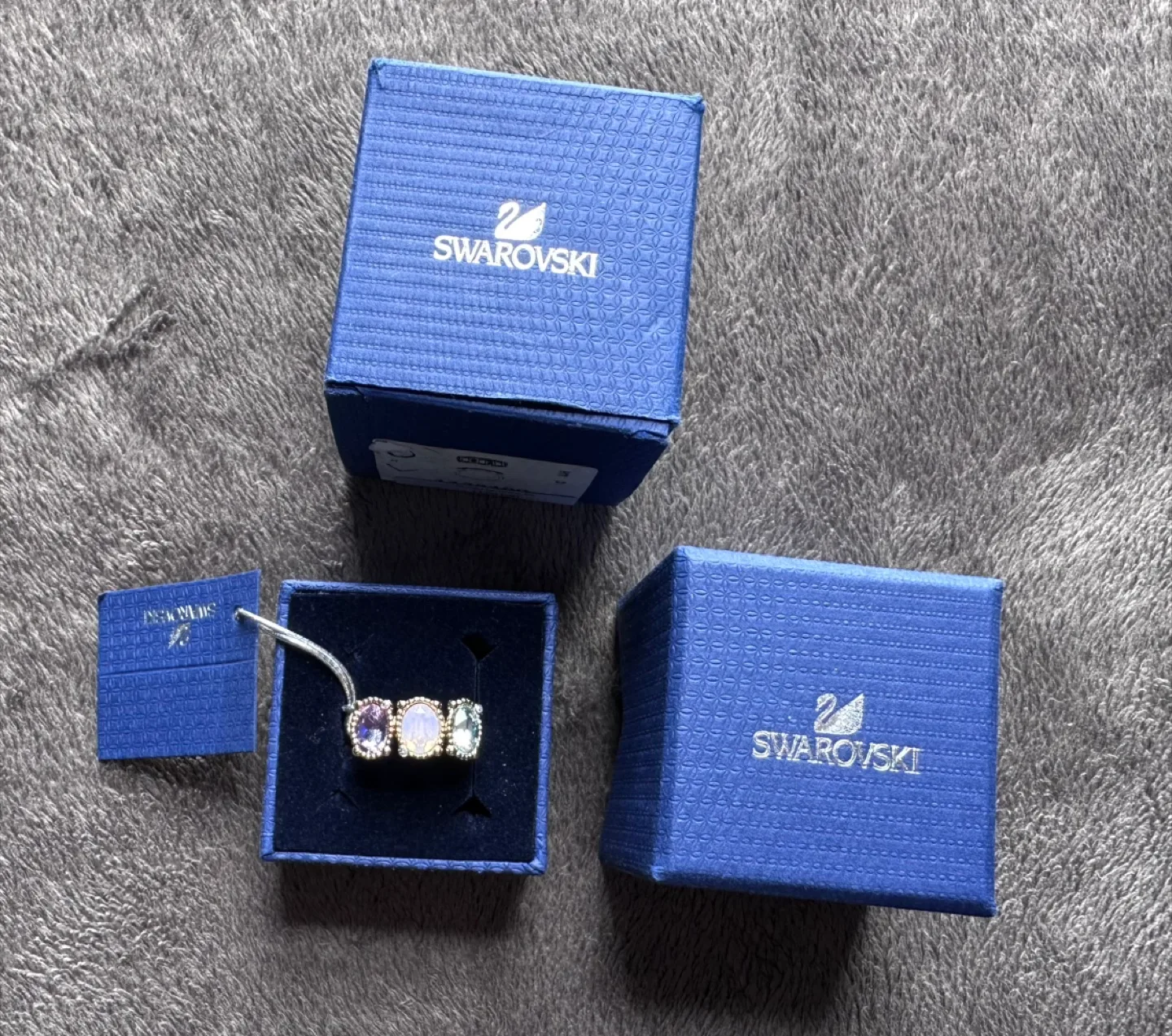 New Swarovski ring image indicator(3)