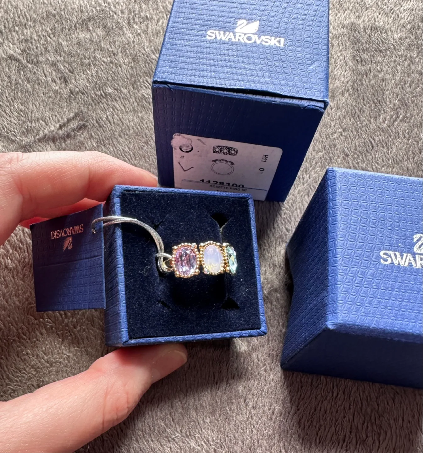 New Swarovski ring image indicator(4)