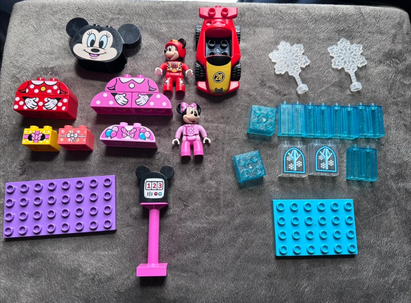 Mickey and Frozen Lego/duplo image indicator(2)