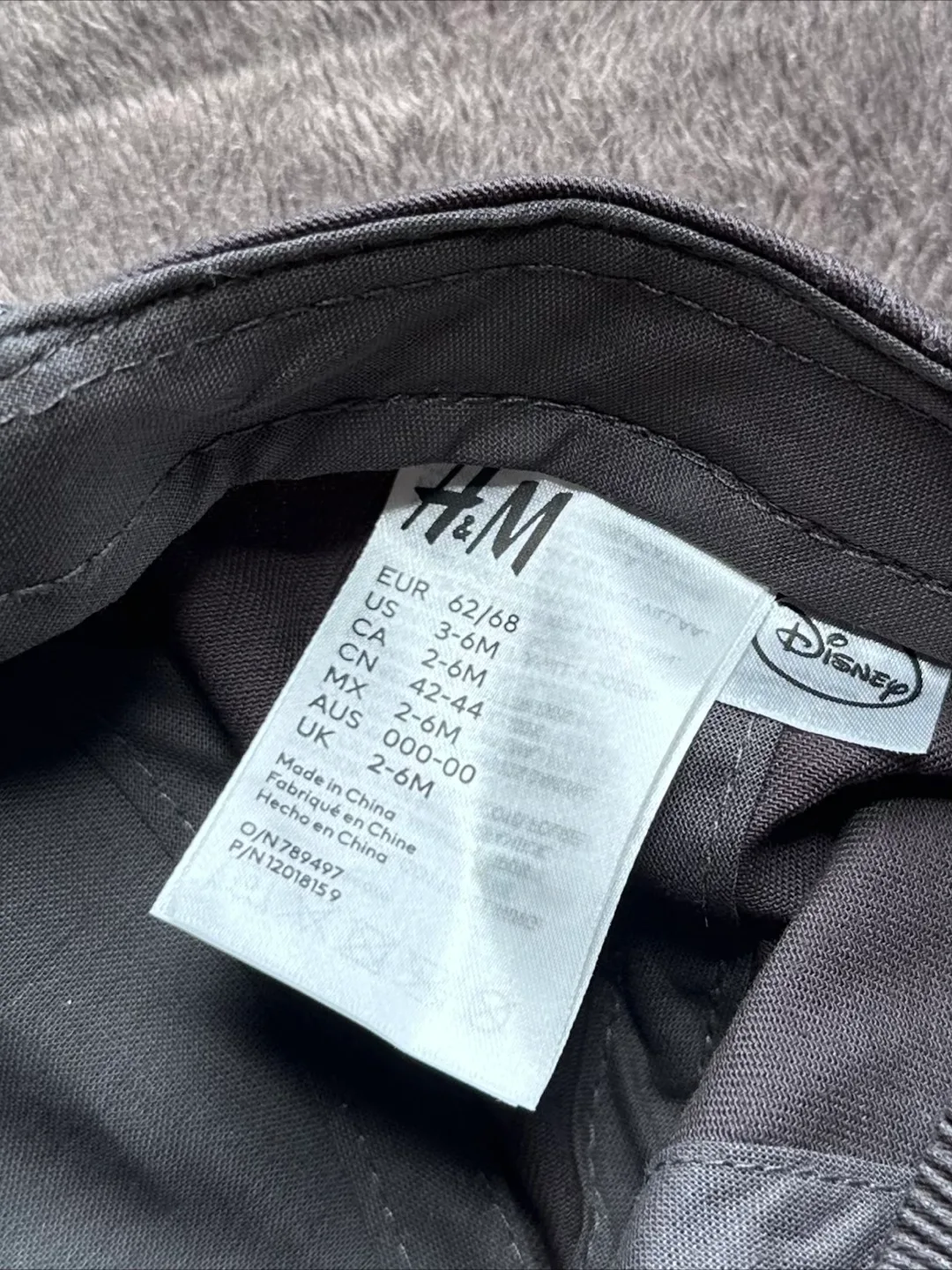 H&M Disney baby hat (Mickey and goofy) image indicator(2)