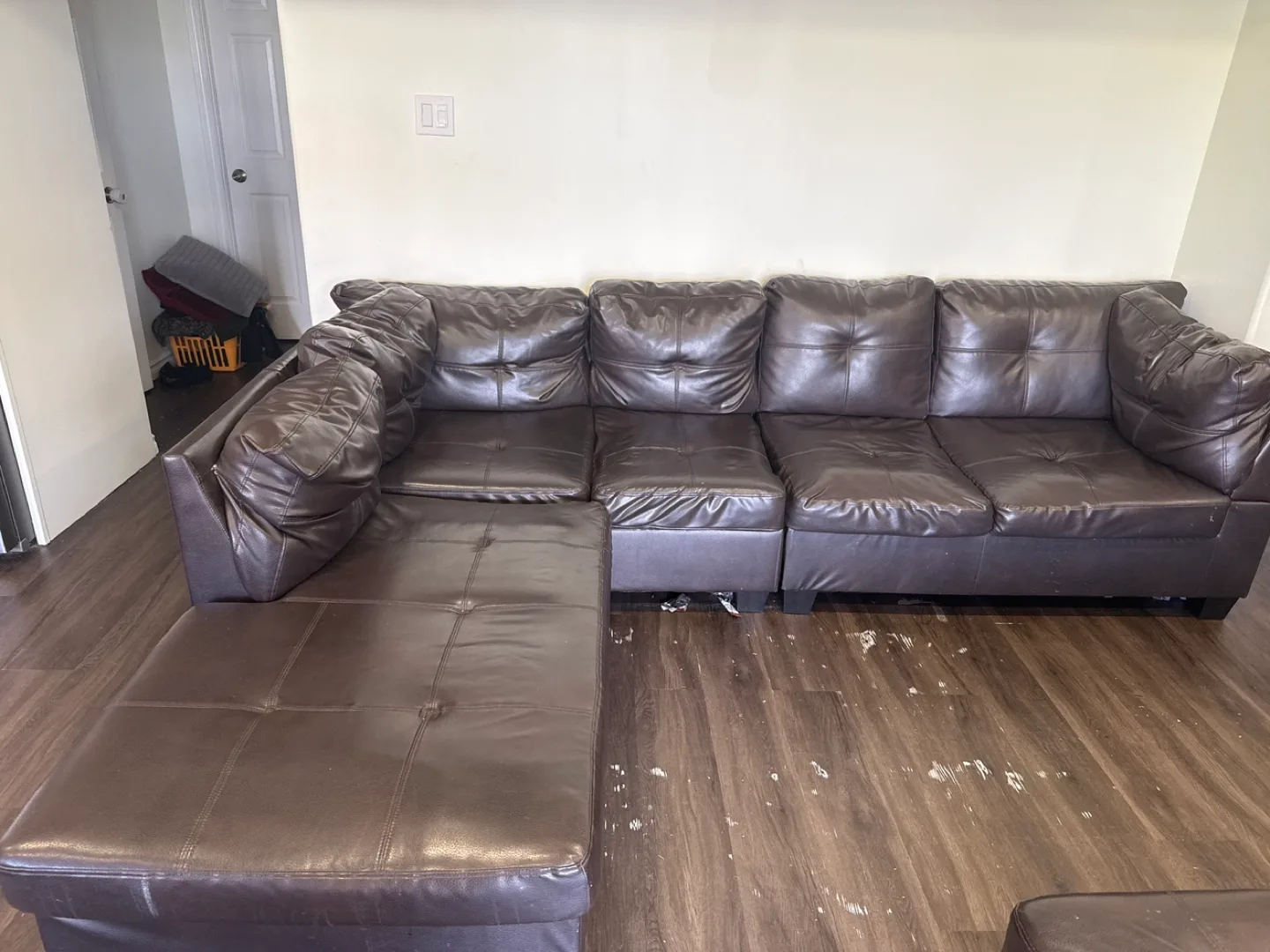 Brown Leather Sectional Sofa thumbnail