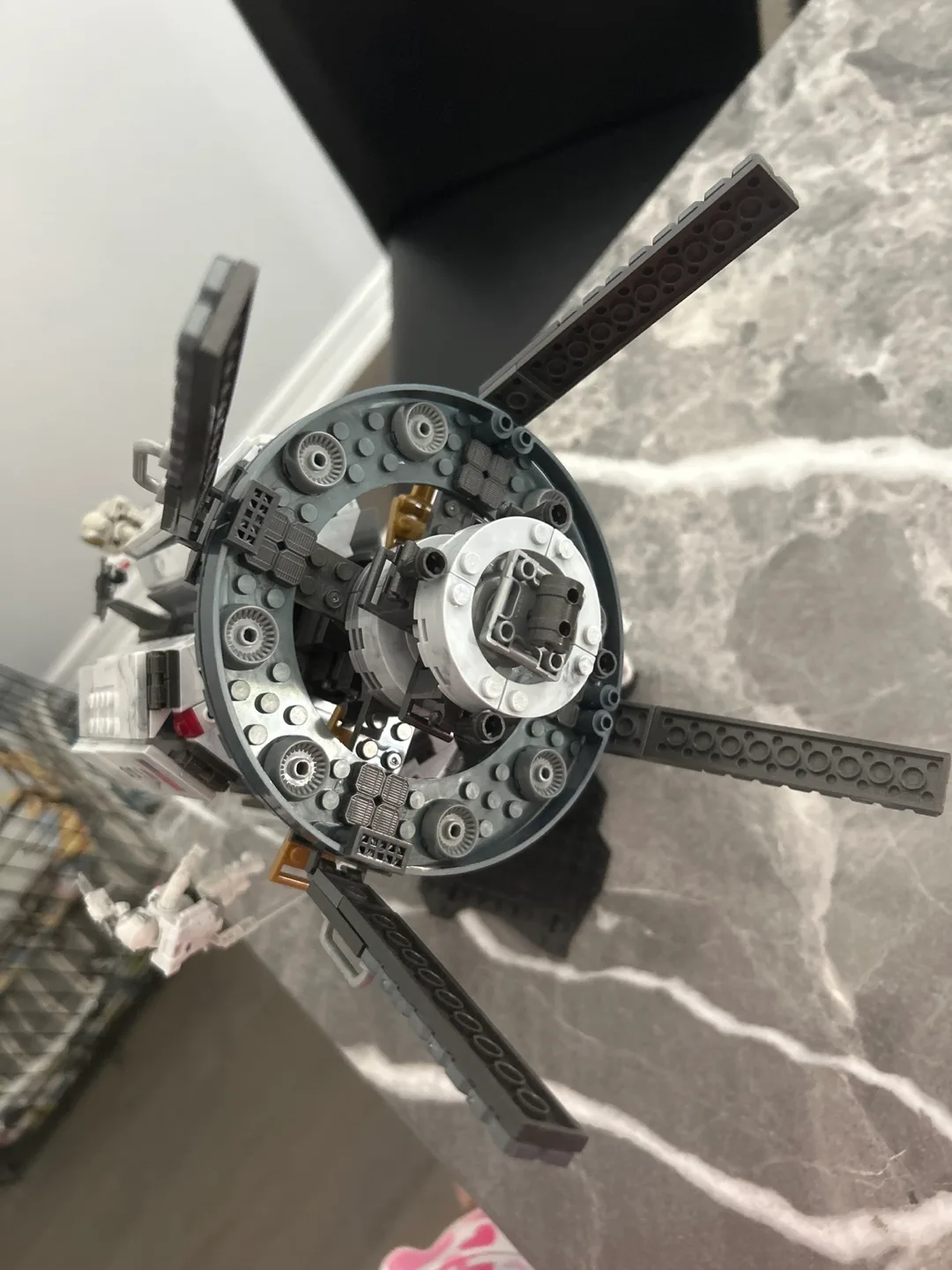 Mega Bloks Call of Duty ODIN Space Station #06863 image indicator(4)