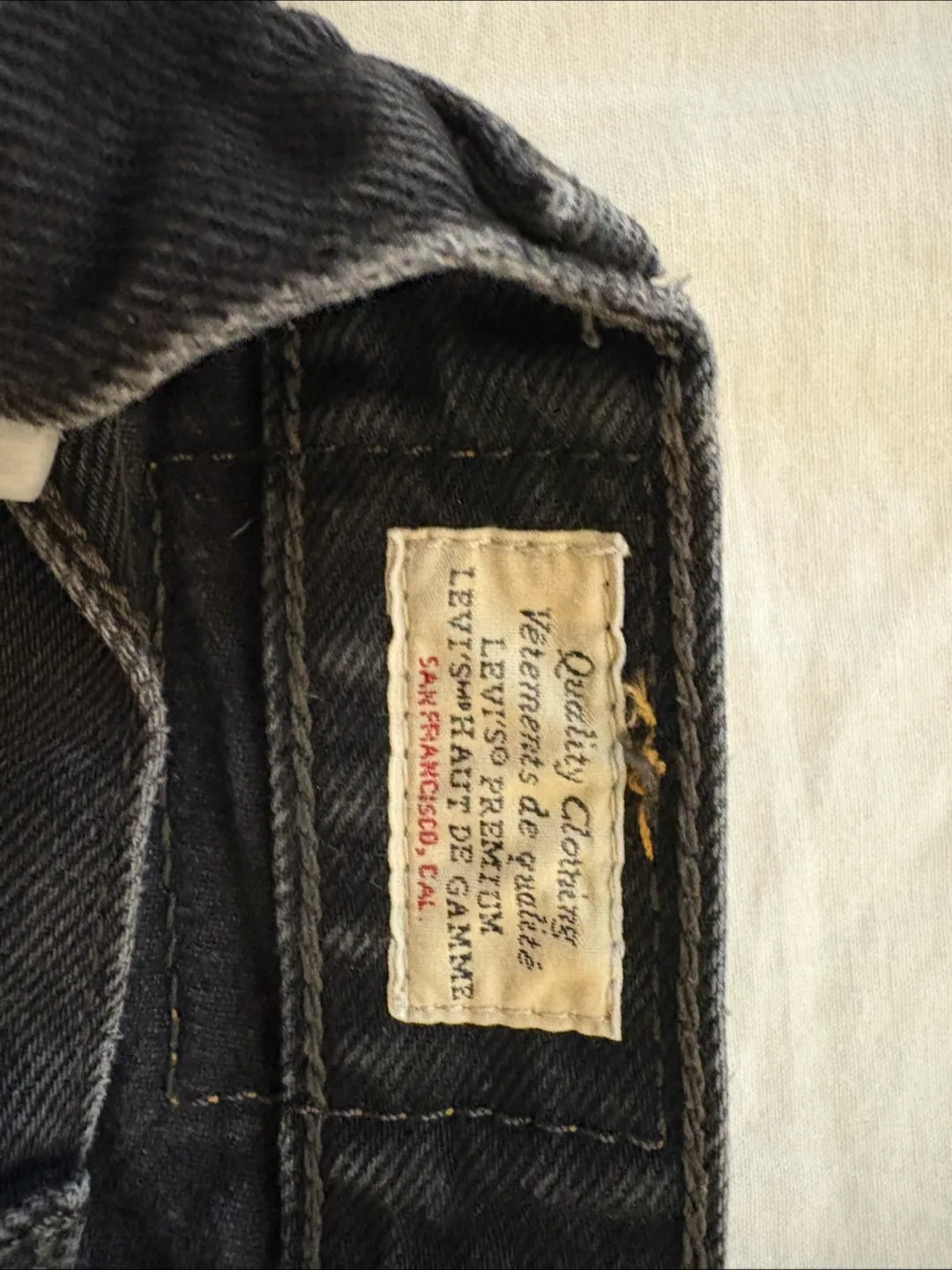Levi's Premium Dad Jeans - Size 27 image indicator(3)