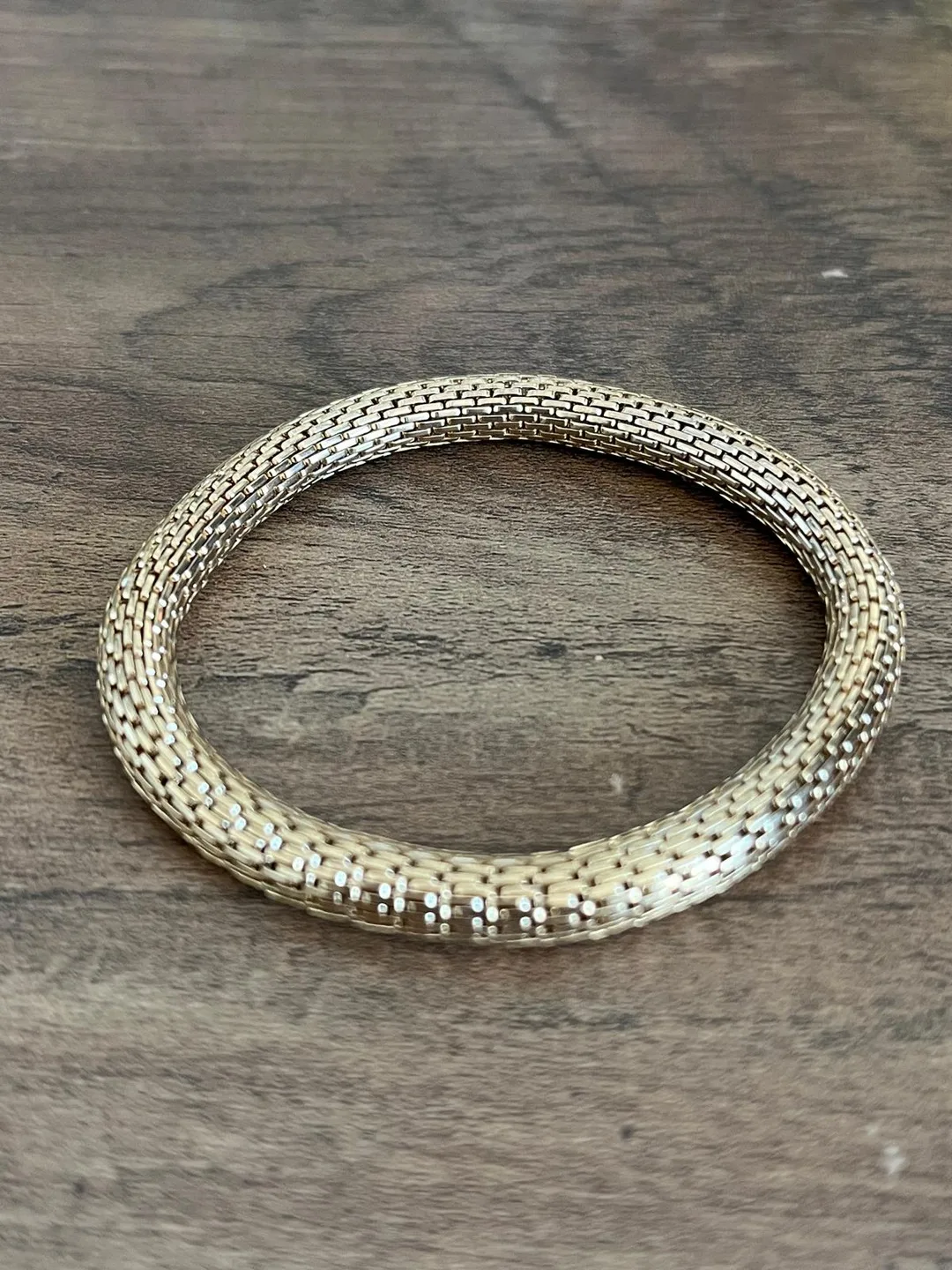 Gold Tone Bracelet thumbnail