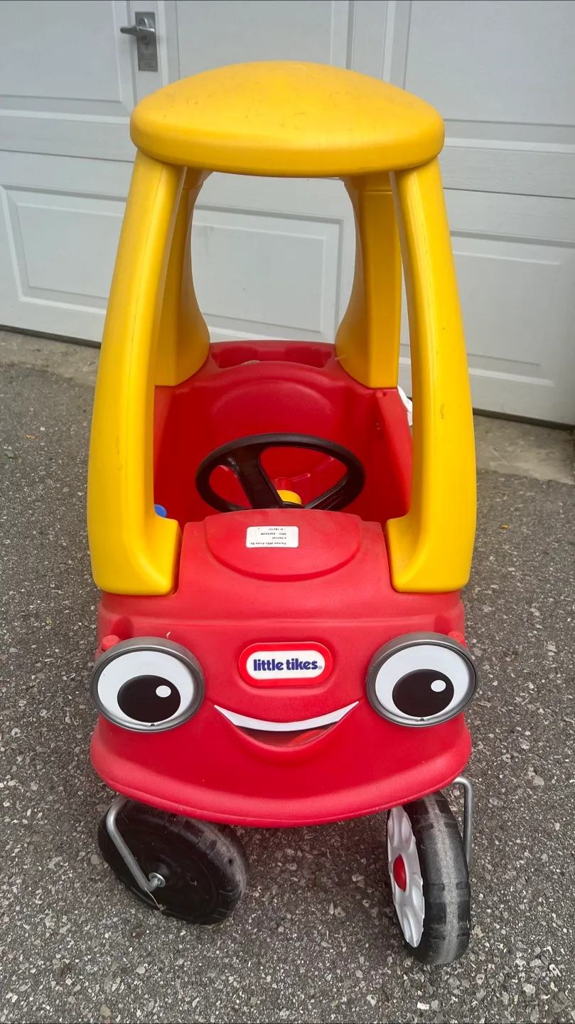 Little Tikes Cozy Coupe Car thumbnail