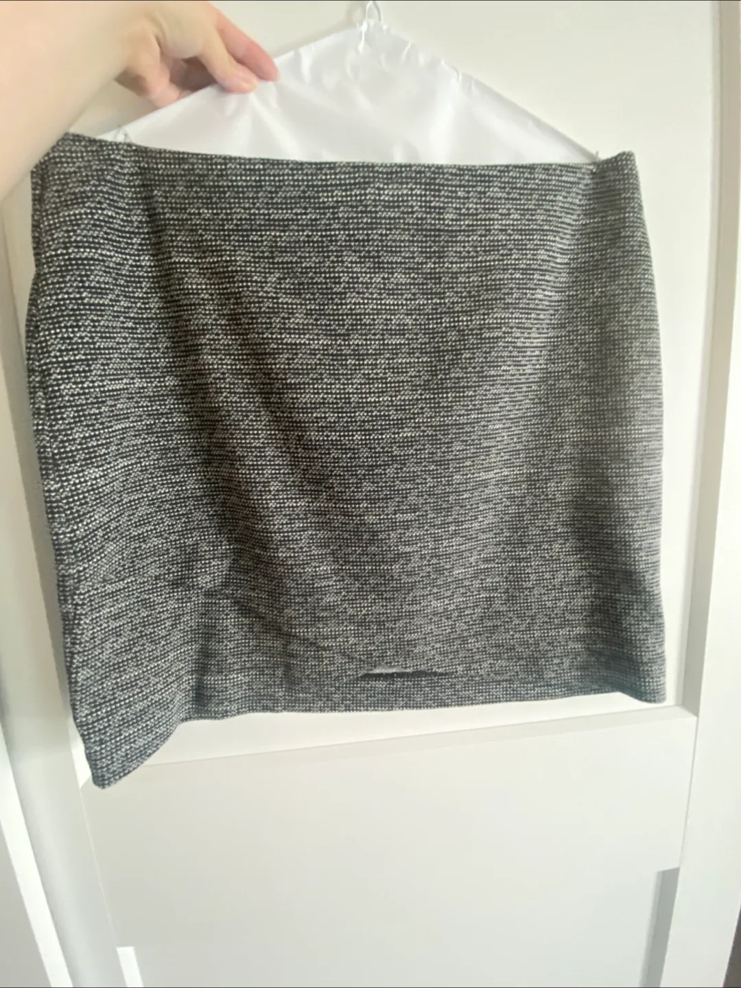 H&M Grey Skirt - Size L thumbnail