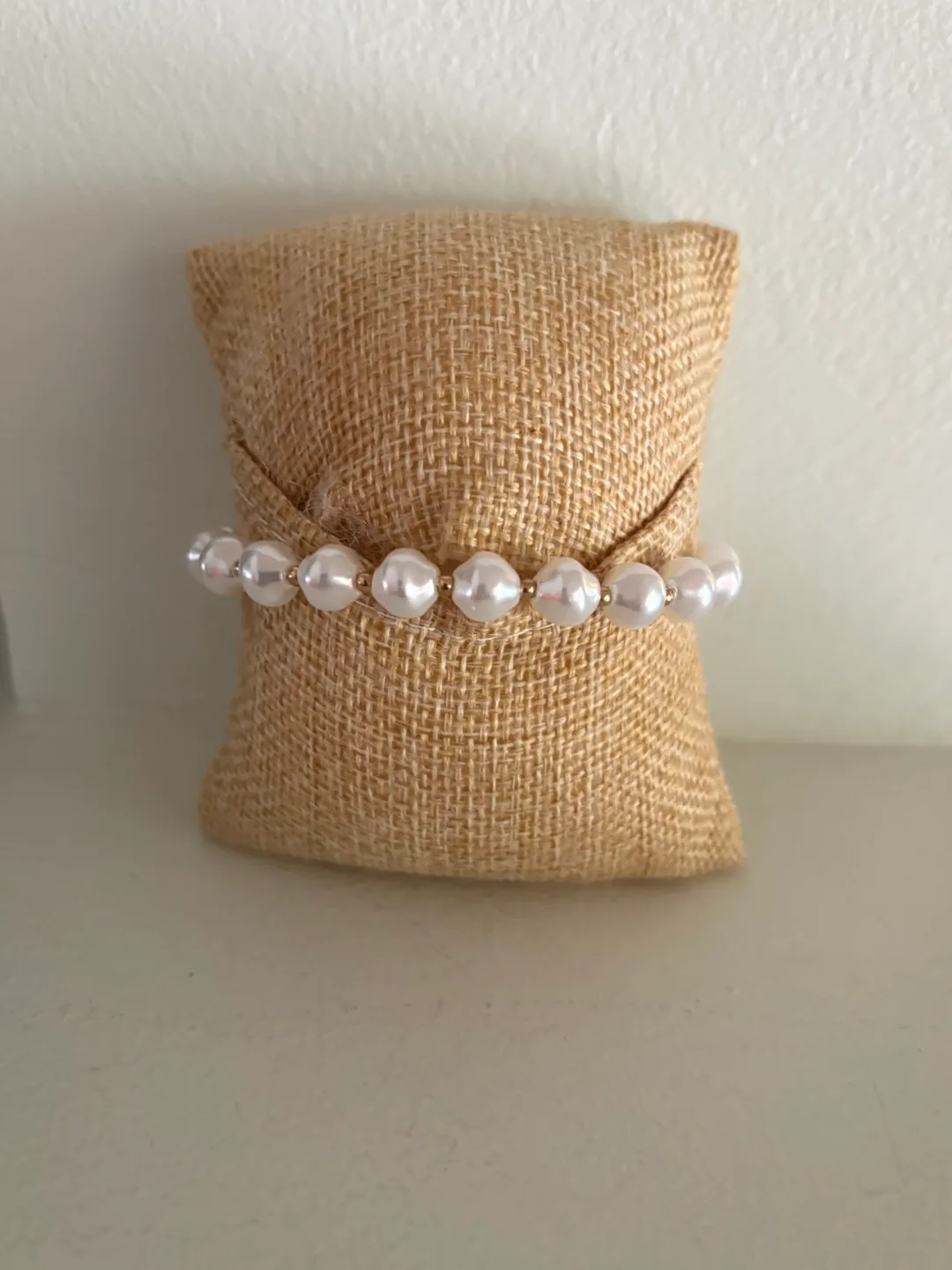 Pearl Bracelet with Star Charm image indicator(2)