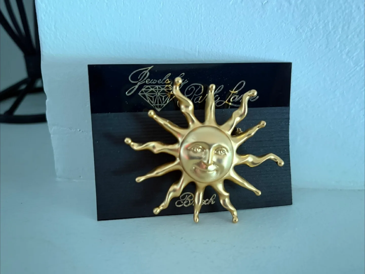 🇨🇦 Solar Lunar Brooch thumbnail